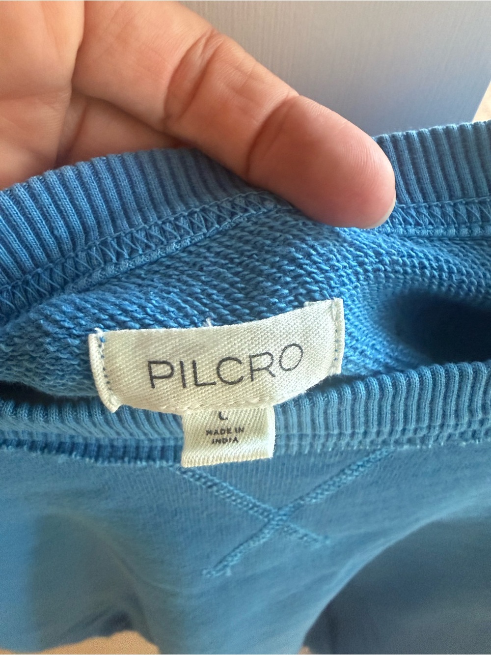The Niki Bubble Sweatshirt by Pilcro:
Embroidered Edition size L - Picture 7 of 8